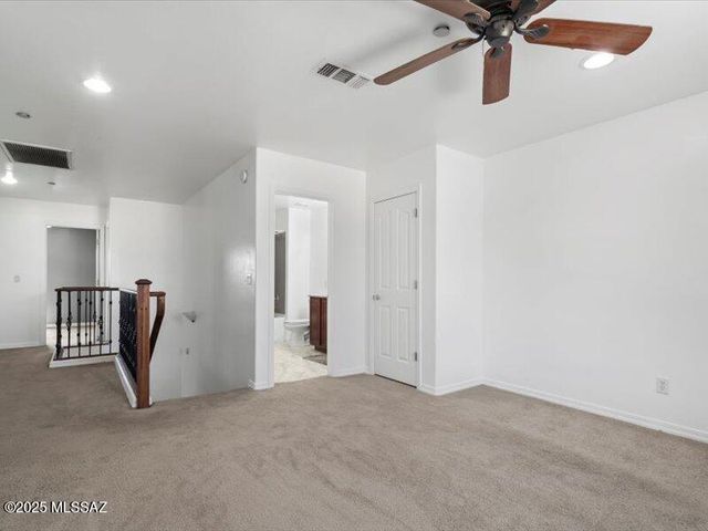 8451 N Placita De Los Laureles, Tucson, AZ 85742