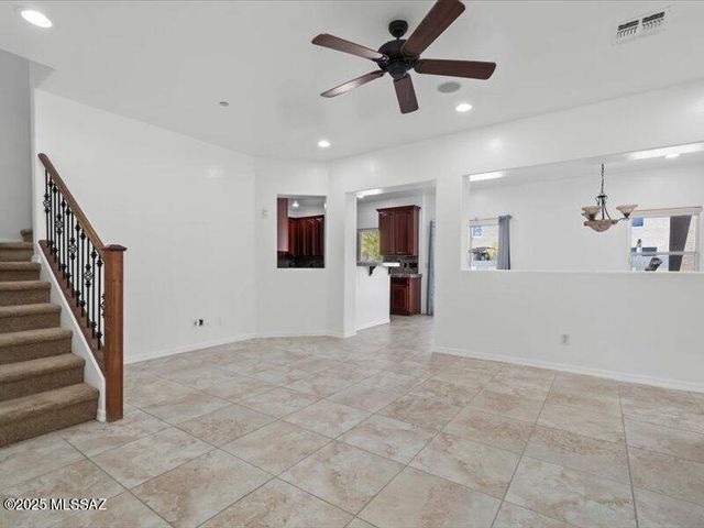 8451 N Placita De Los Laureles, Tucson, AZ 85742