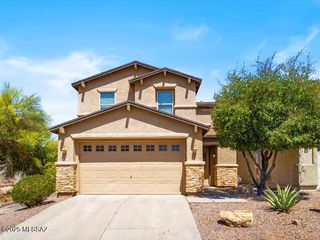 8451 N Placita De Los Laureles, Tucson, AZ 85742