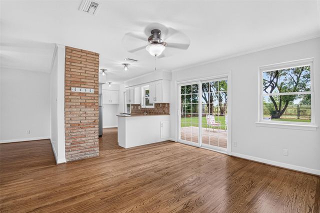 11227 Greenwillow Street, Houston, TX 77035