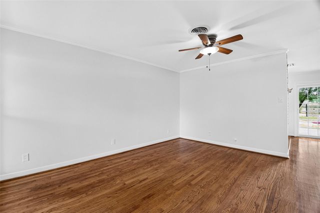 11227 Greenwillow Street, Houston, TX 77035