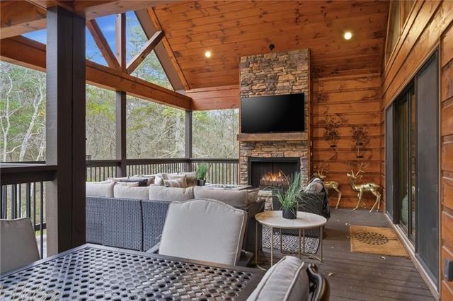 41 Bunks Way, Morganton, GA 30560