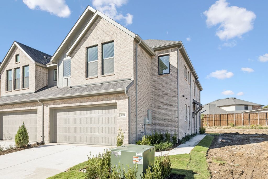 3731 Pierce Lane, Grand Prairie, TX 75052