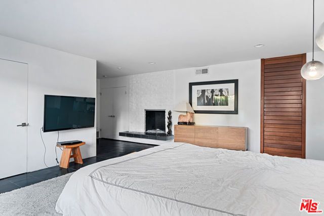 2775 Rinconia Drive, Los Angeles, CA 90068