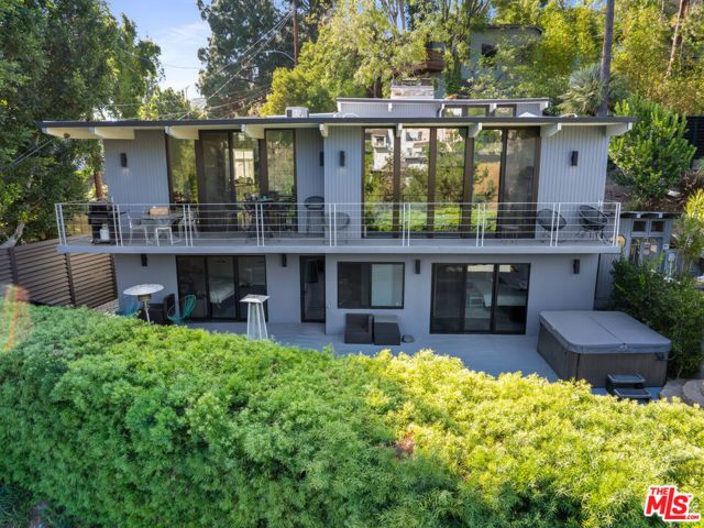 2775 Rinconia Drive, Los Angeles, CA 90068