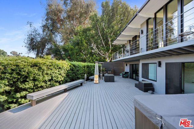 2775 Rinconia Drive, Los Angeles, CA 90068