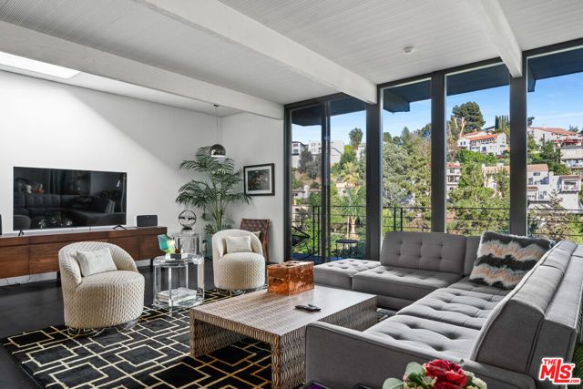 2775 Rinconia Drive, Los Angeles, CA 90068