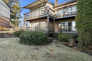 1070 S Lake Shore DRIVE #8-1-A, Lake Geneva, WI 53147