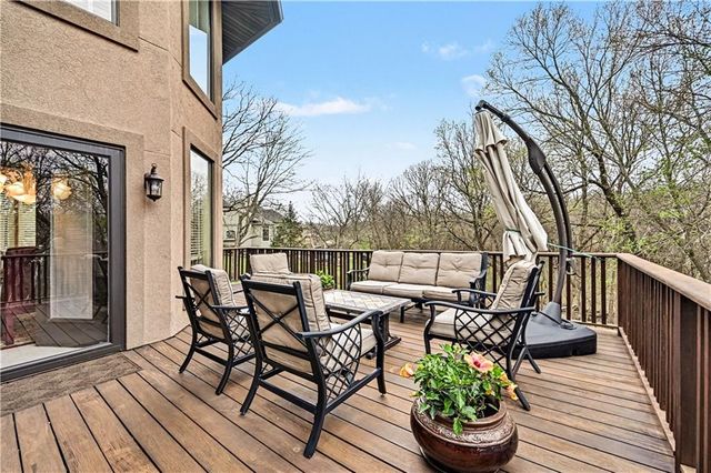 2905 SW 19th Street, Blue Springs, MO 64015