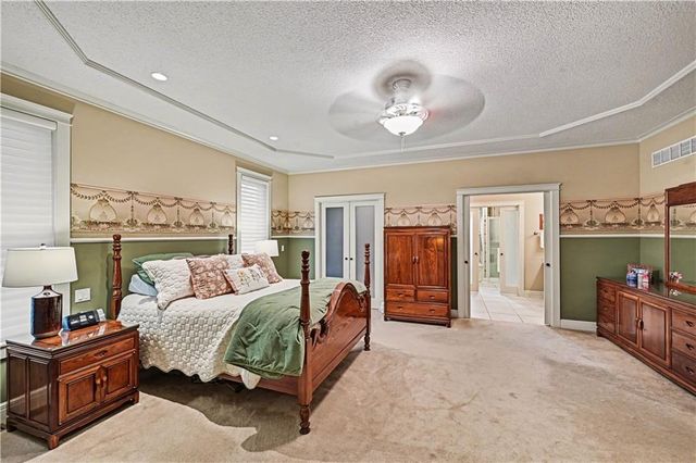 2905 SW 19th Street, Blue Springs, MO 64015