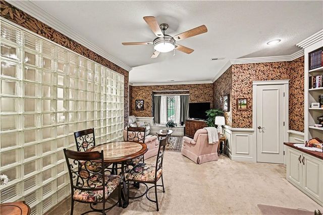 2905 SW 19th Street, Blue Springs, MO 64015