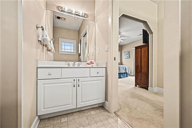 2905 SW 19th Street, Blue Springs, MO 64015