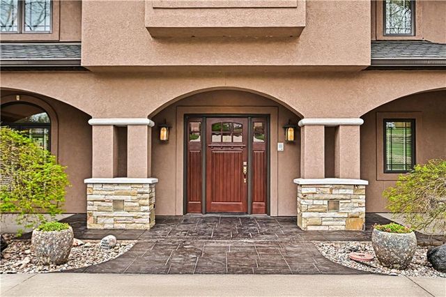 2905 SW 19th Street, Blue Springs, MO 64015