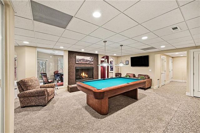 2905 SW 19th Street, Blue Springs, MO 64015