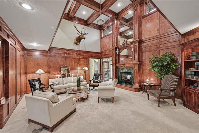 2905 SW 19th Street, Blue Springs, MO 64015
