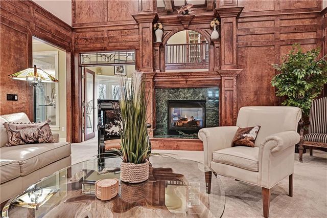 2905 SW 19th Street, Blue Springs, MO 64015