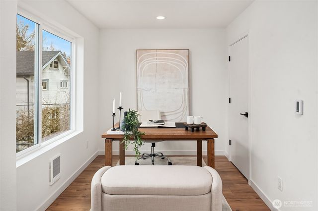 219 NE 75th Street, Seattle, WA 98115