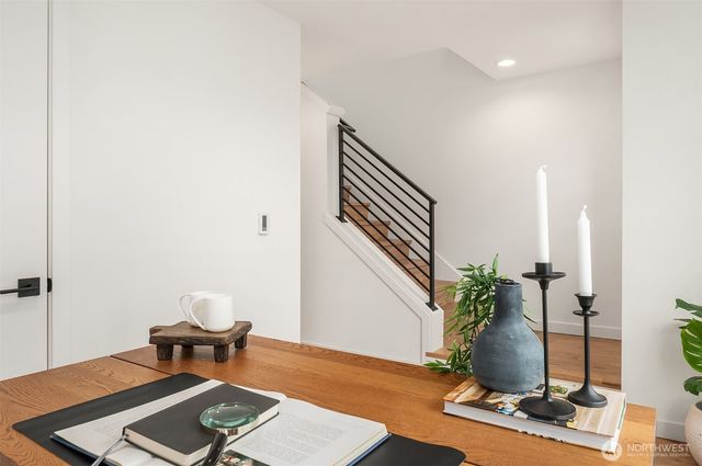 219 NE 75th Street, Seattle, WA 98115