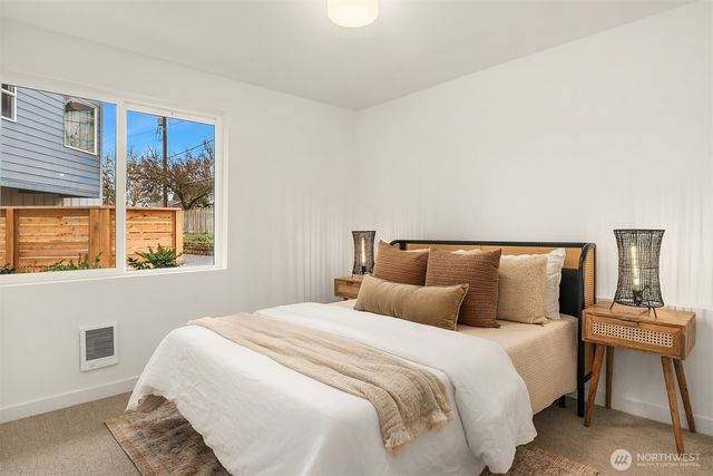 219 NE 75th Street, Seattle, WA 98115