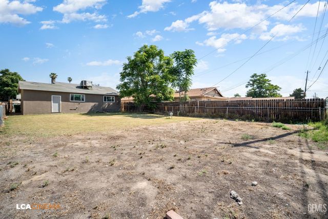 515 Lincoln Avenue, Bakersfield, CA 93308