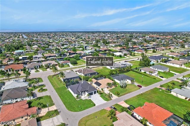 3729 SW 4TH LN, Cape Coral, FL 33991