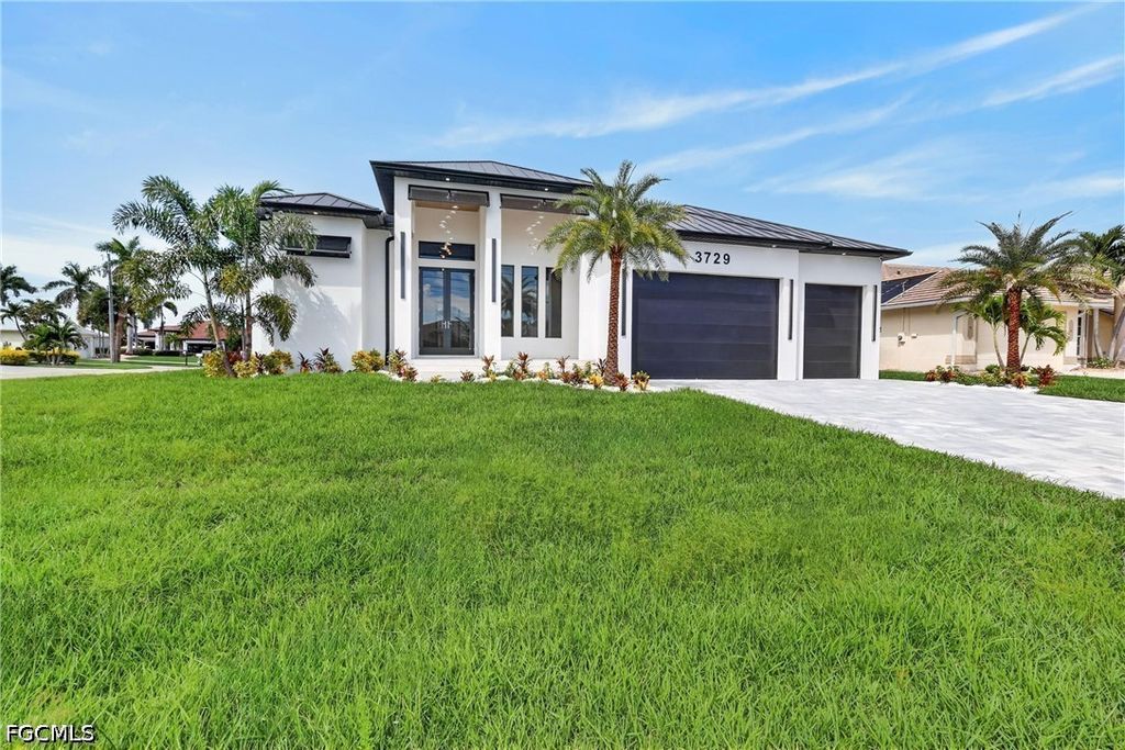 3729 SW 4TH LN, Cape Coral, FL 33991