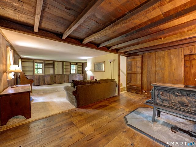 1797 Middletown Avenue, North Branford, CT 06472