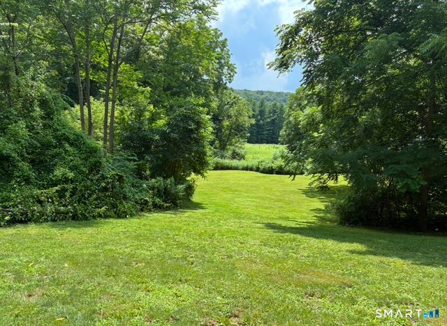 1797 Middletown Avenue, North Branford, CT 06472