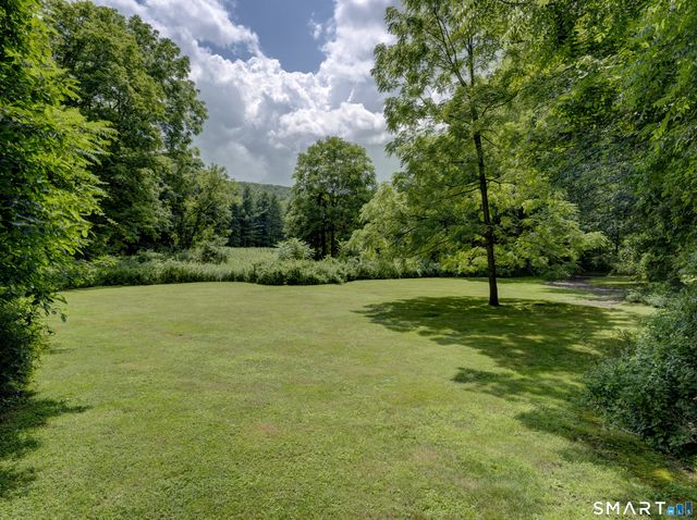 1797 Middletown Avenue, North Branford, CT 06472