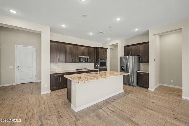 1899 N 140th Drive, Goodyear, AZ 85395