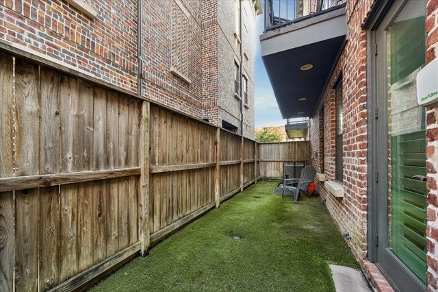 2915 Hicks Street, Houston, TX 77007