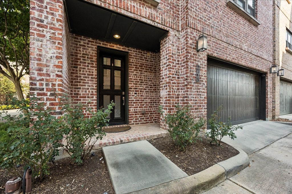 2915 Hicks Street, Houston, TX 77007