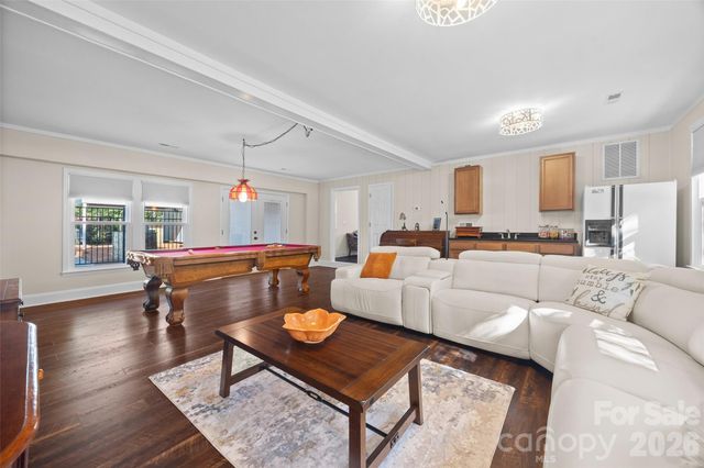 3101 Mckee Road, Charlotte, NC 28270