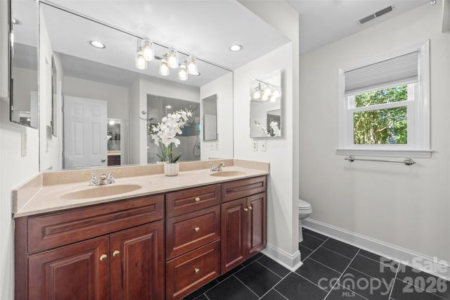 3101 Mckee Road, Charlotte, NC 28270