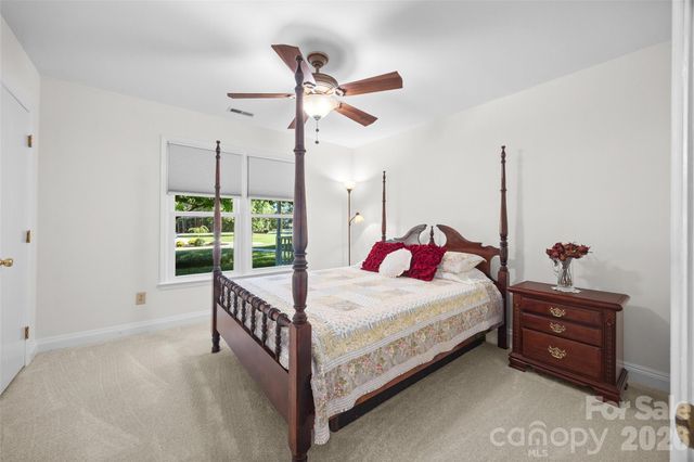 3101 Mckee Road, Charlotte, NC 28270
