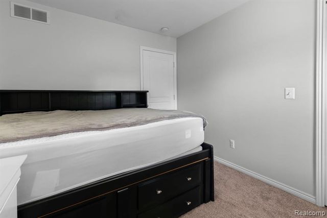 19338 Delaware Avenue, Redford, MI 48240