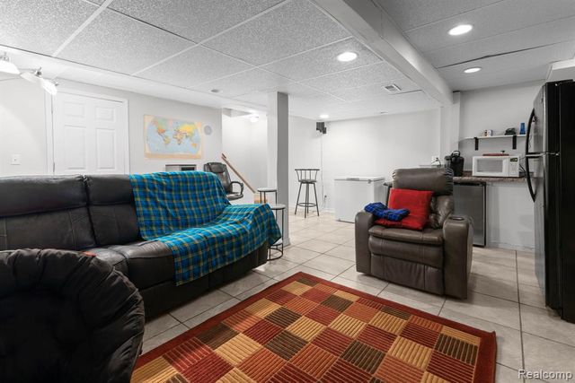 19338 Delaware Avenue, Redford, MI 48240