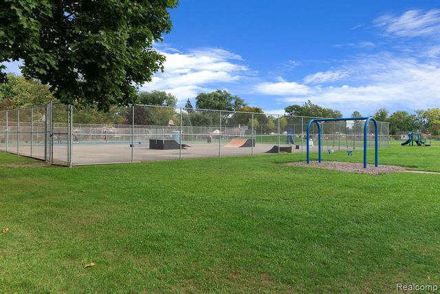 19338 Delaware Avenue, Redford, MI 48240