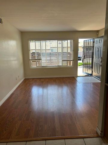 1386 E Madison Avenue, El Cajon, CA 92021