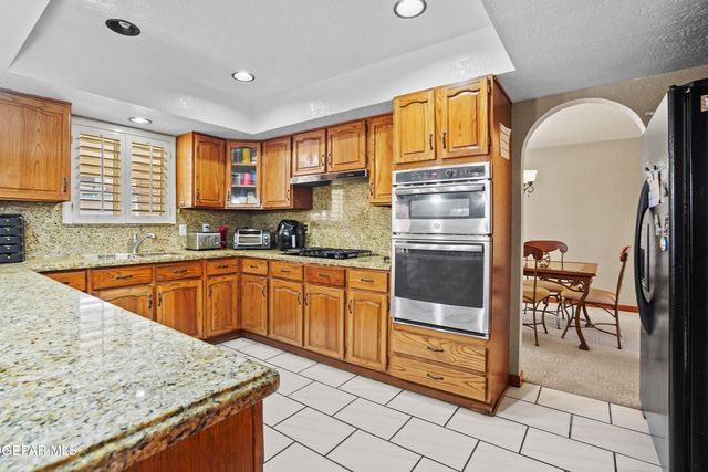 1935 Bay City Place, El Paso, TX 79936