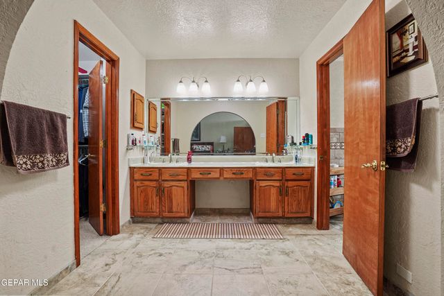 1935 Bay City Place, El Paso, TX 79936