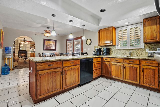 1935 Bay City Place, El Paso, TX 79936