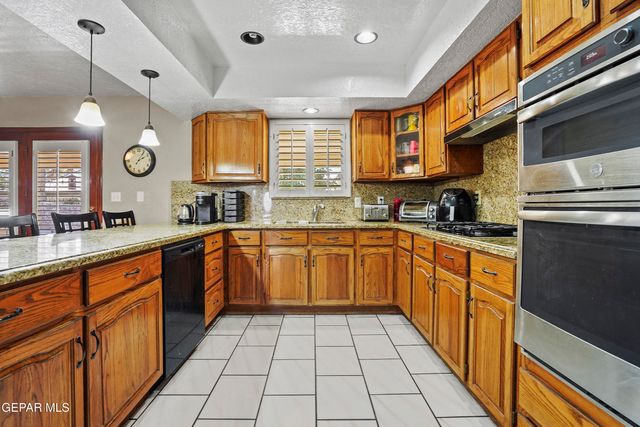 1935 Bay City Place, El Paso, TX 79936