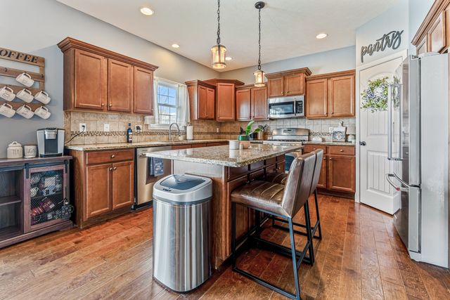 1302 Wicklow Drive, Bloomington, IL 61705