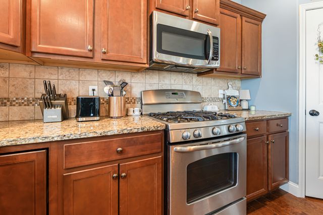 1302 Wicklow Drive, Bloomington, IL 61705