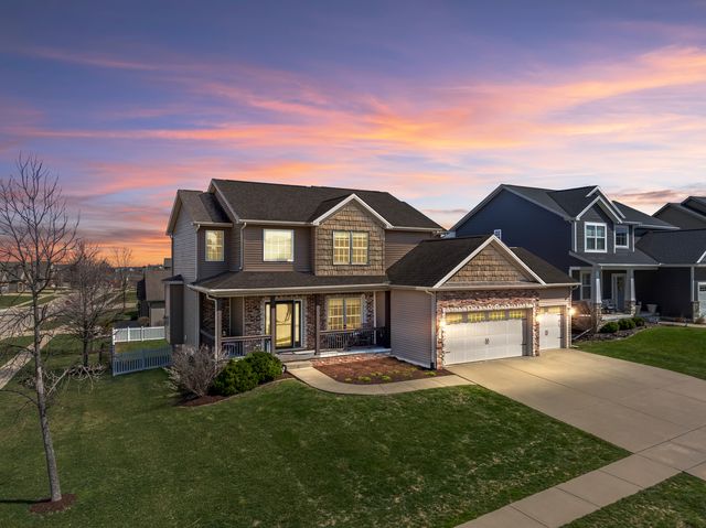 1302 Wicklow Drive, Bloomington, IL 61705