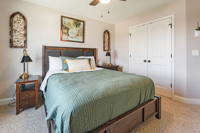 1302 Wicklow Drive, Bloomington, IL 61705