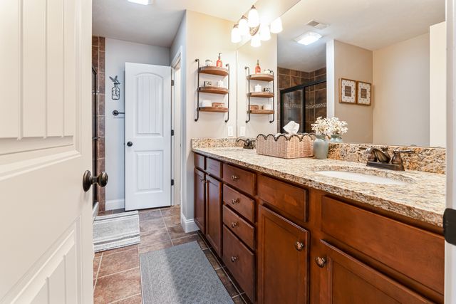 1302 Wicklow Drive, Bloomington, IL 61705