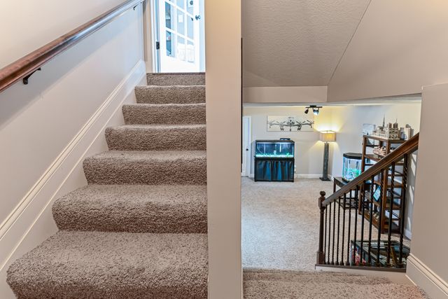 1302 Wicklow Drive, Bloomington, IL 61705