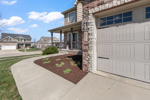 1302 Wicklow Drive, Bloomington, IL 61705